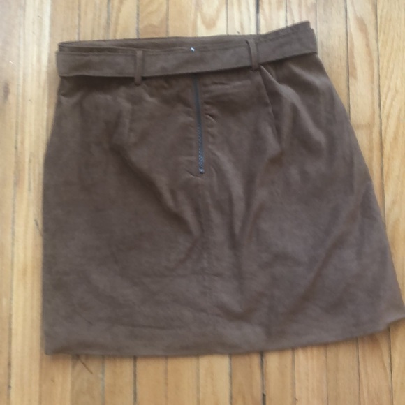 Hollister Suede Camel Coloured Skirt, Size M - Picture 3 of 3